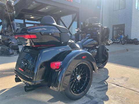 2025 Harley-Davidson Tri Glide® Ultra in Dubuque, Iowa - Photo 2