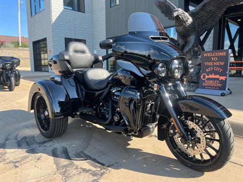 2025 Harley-Davidson Tri Glide® Ultra in Dubuque, Iowa - Photo 11