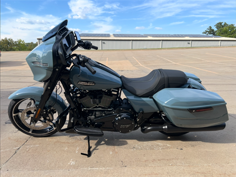 2024 Harley-Davidson Street Glide® in Dubuque, Iowa - Photo 5