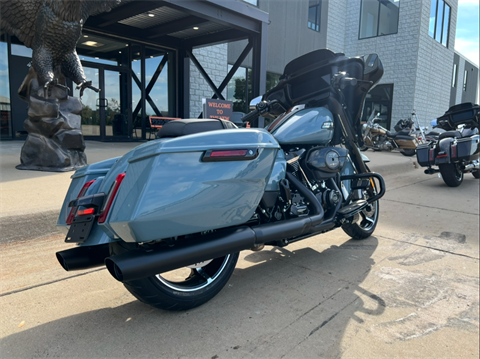 2024 Harley-Davidson Street Glide® in Dubuque, Iowa - Photo 2