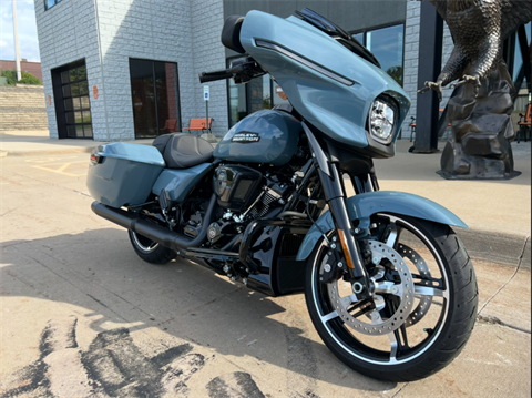 2024 Harley-Davidson Street Glide® in Dubuque, Iowa - Photo 8