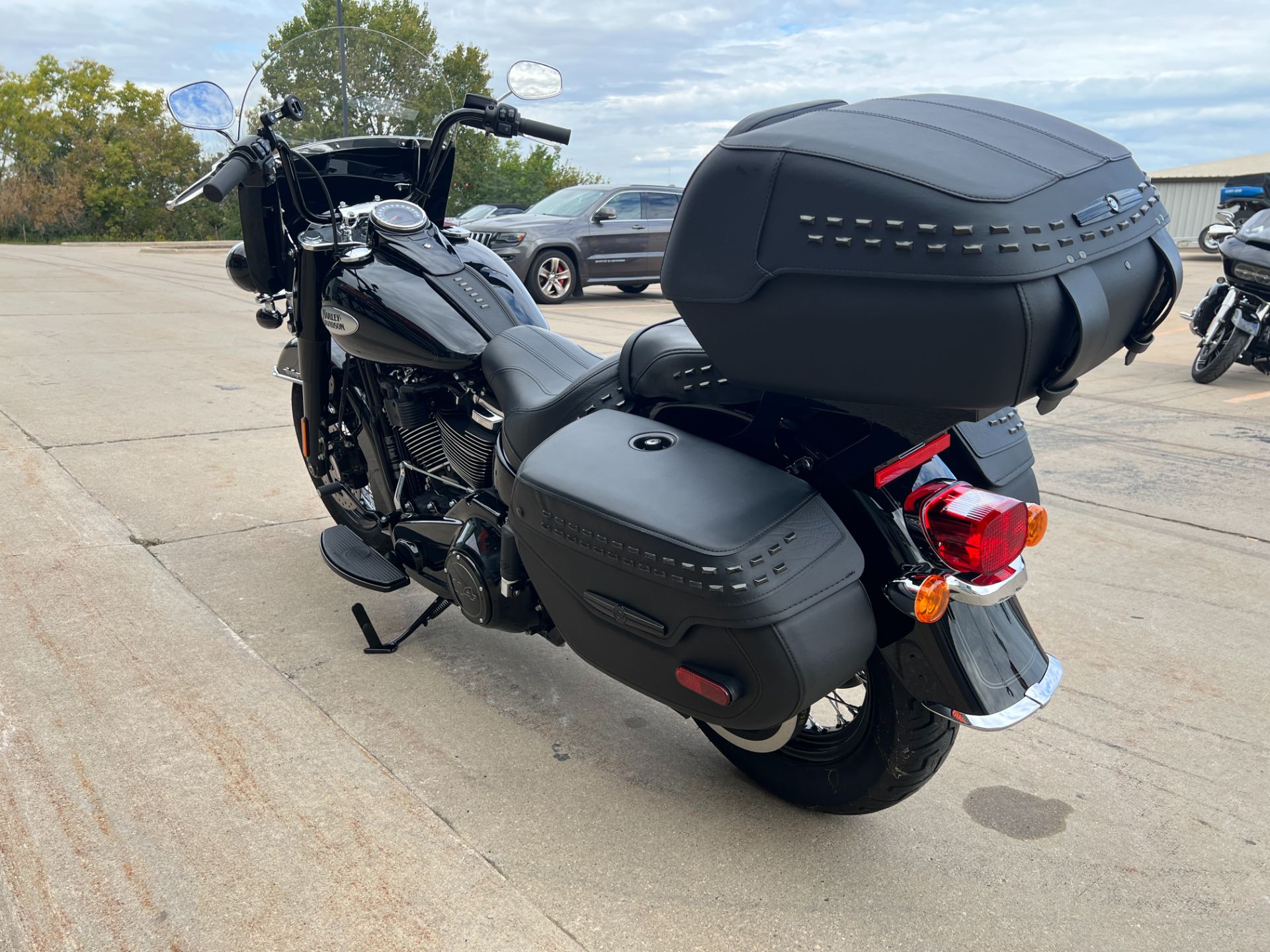 2021 Harley-Davidson Heritage Classic 114 in Dubuque, Iowa - Photo 4