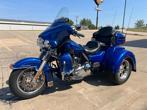 2010 Harley-Davidson Tri Glide™ Ultra Classic® in Dubuque, Iowa - Photo 6
