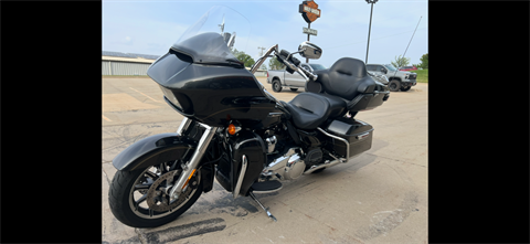 2017 Harley-Davidson Road Glide® Ultra in Dubuque, Iowa - Photo 5