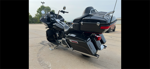 2017 Harley-Davidson Road Glide® Ultra in Dubuque, Iowa - Photo 3