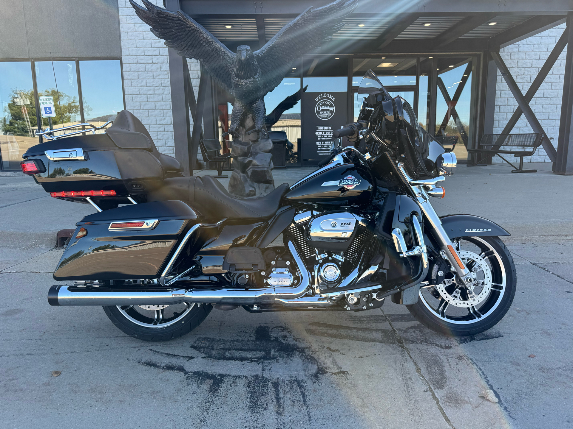 2023 Harley-Davidson Ultra Limited in Dubuque, Iowa - Photo 1