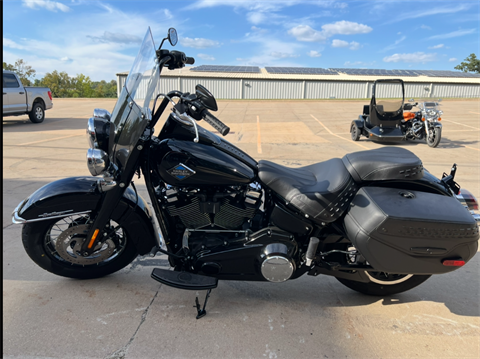 2025 Harley-Davidson Heritage Classic in Dubuque, Iowa - Photo 7