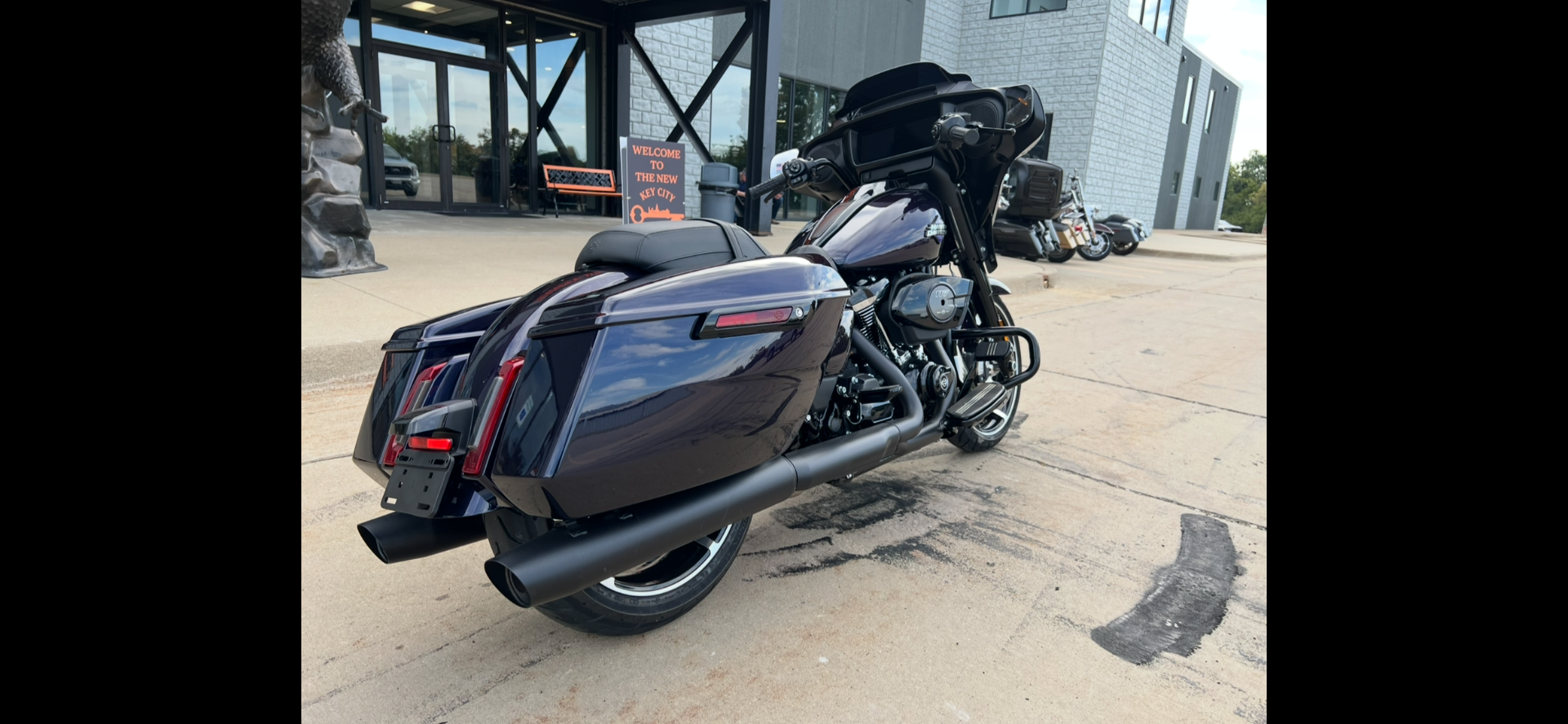 2025 Harley-Davidson Street Glide® in Dubuque, Iowa - Photo 2