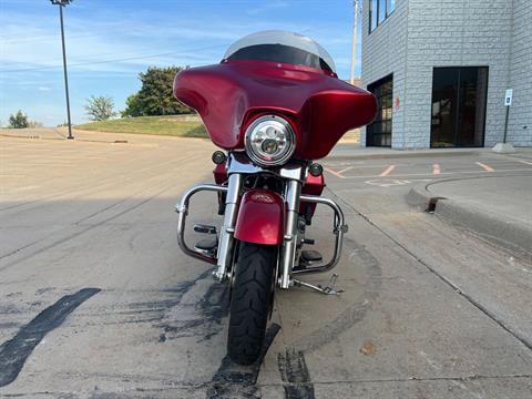 2013 Harley-Davidson Street Glide® in Dubuque, Iowa - Photo 10