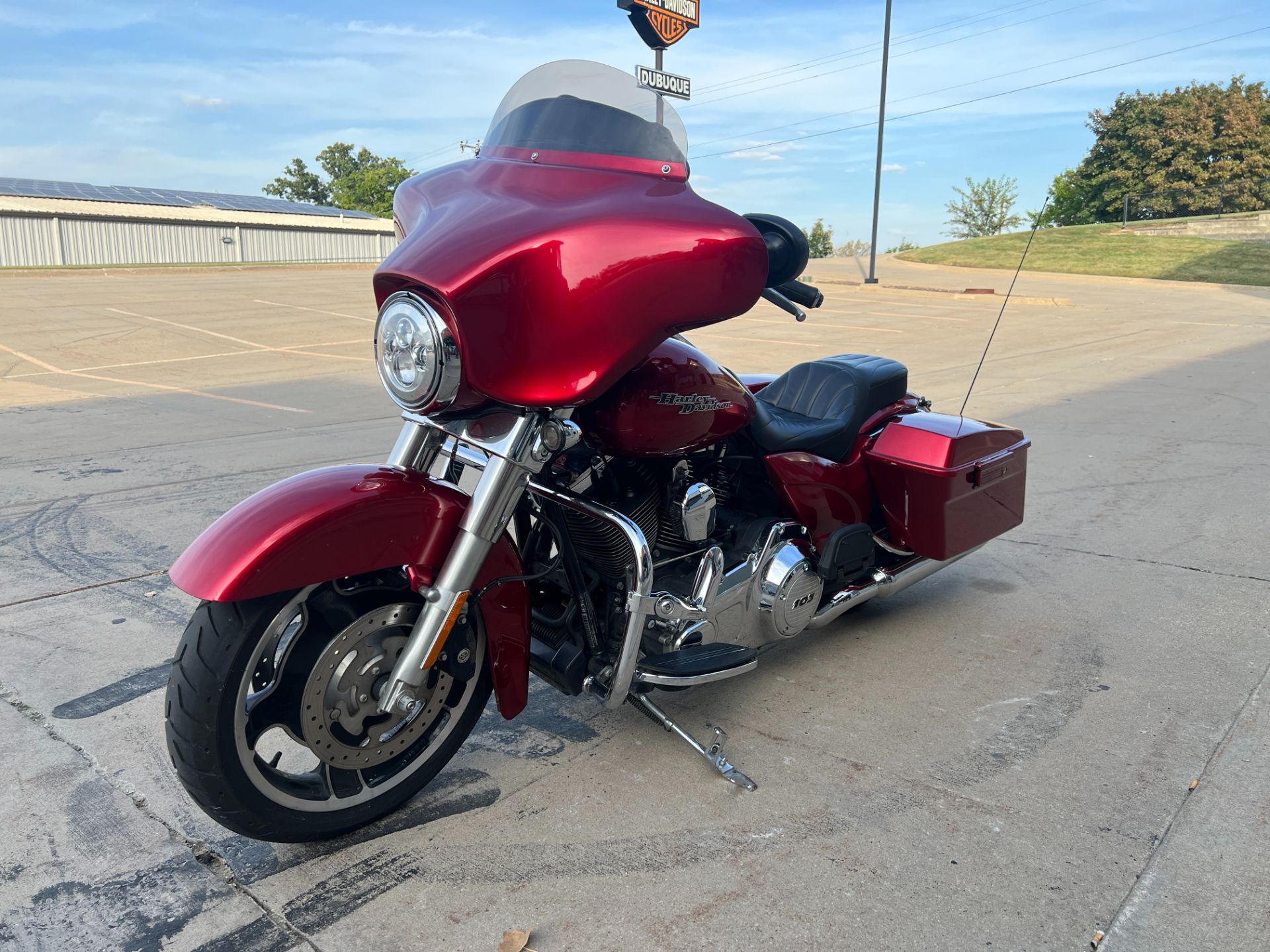 2013 Harley-Davidson Street Glide® in Dubuque, Iowa - Photo 8