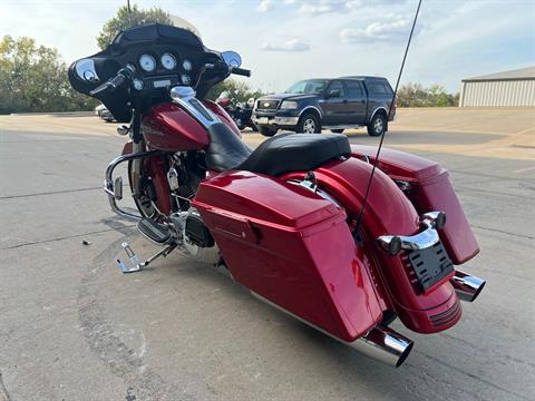 2013 Harley-Davidson Street Glide® in Dubuque, Iowa - Photo 5