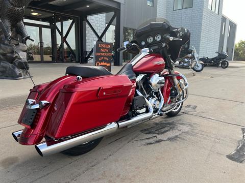 2013 Harley-Davidson Street Glide® in Dubuque, Iowa - Photo 2