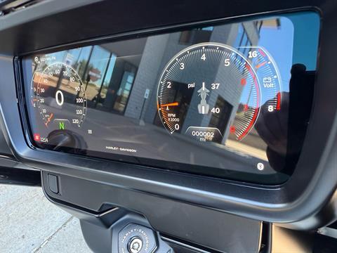2025 Harley-Davidson Street Glide® in Dubuque, Iowa - Photo 9