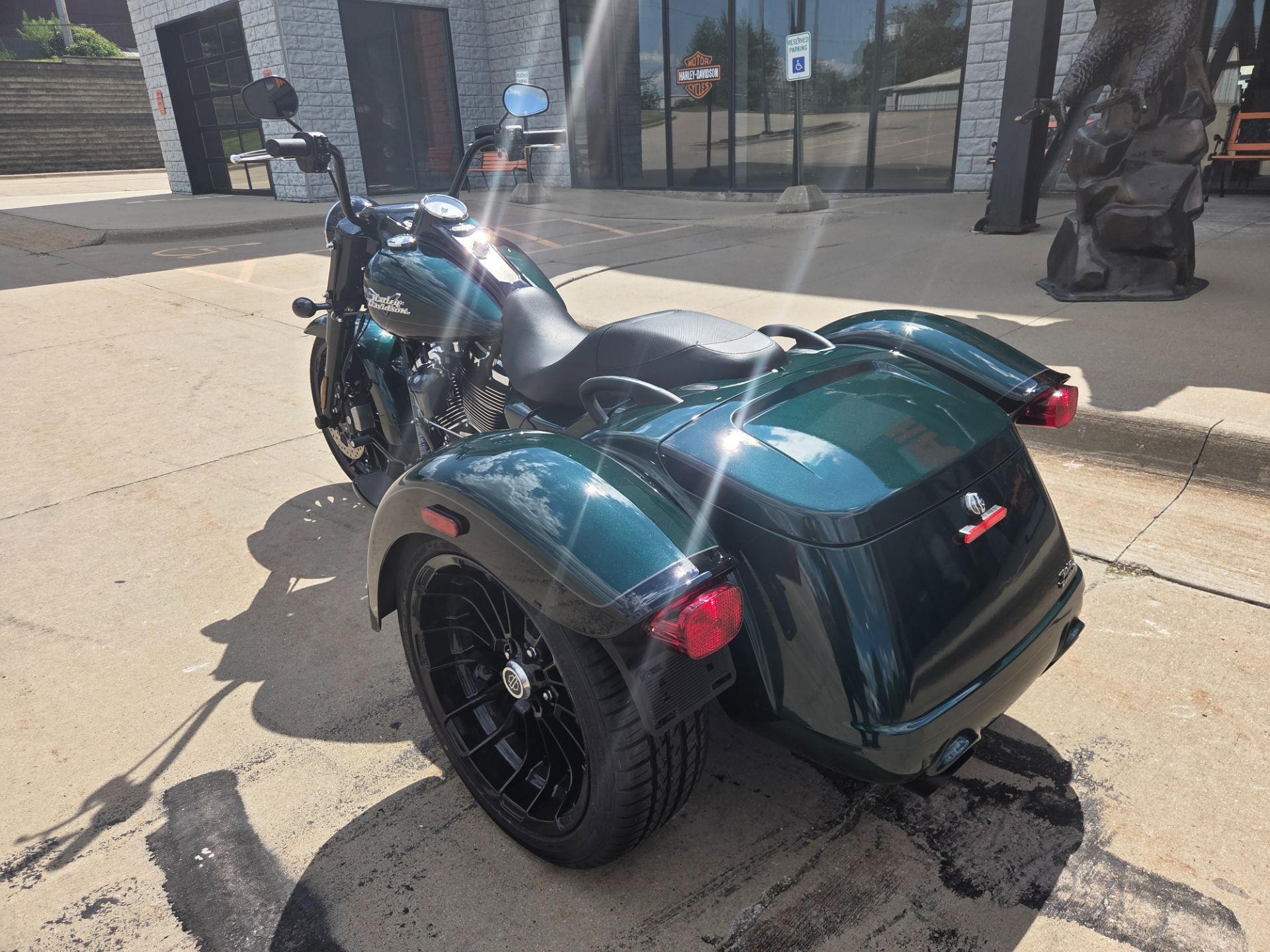 2024 Harley-Davidson Freewheeler® in Dubuque, Iowa - Photo 8