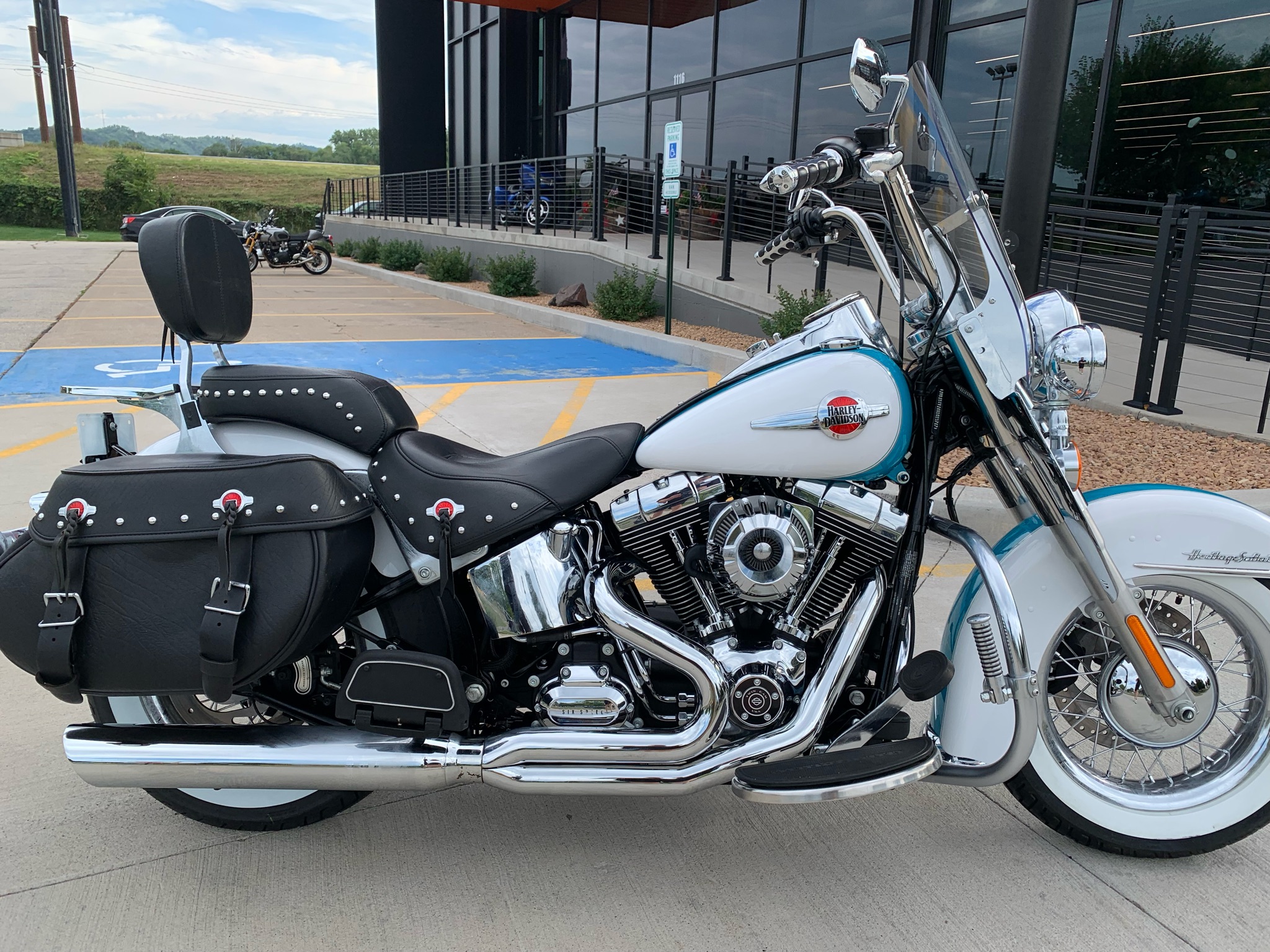 2017 Harley-Davidson Heritage Softail® Classic 2