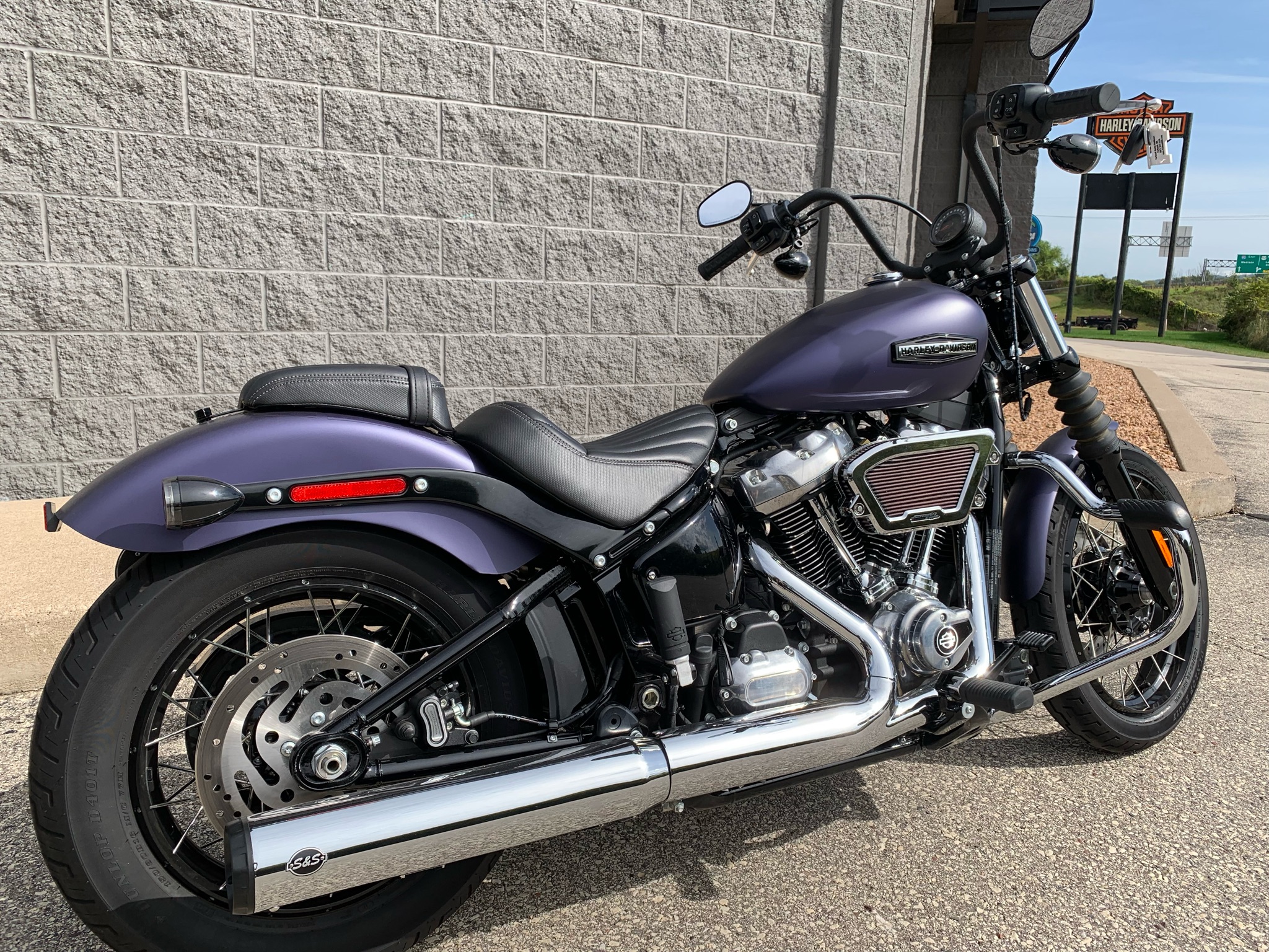 2025 Harley-Davidson Street Bob® 6