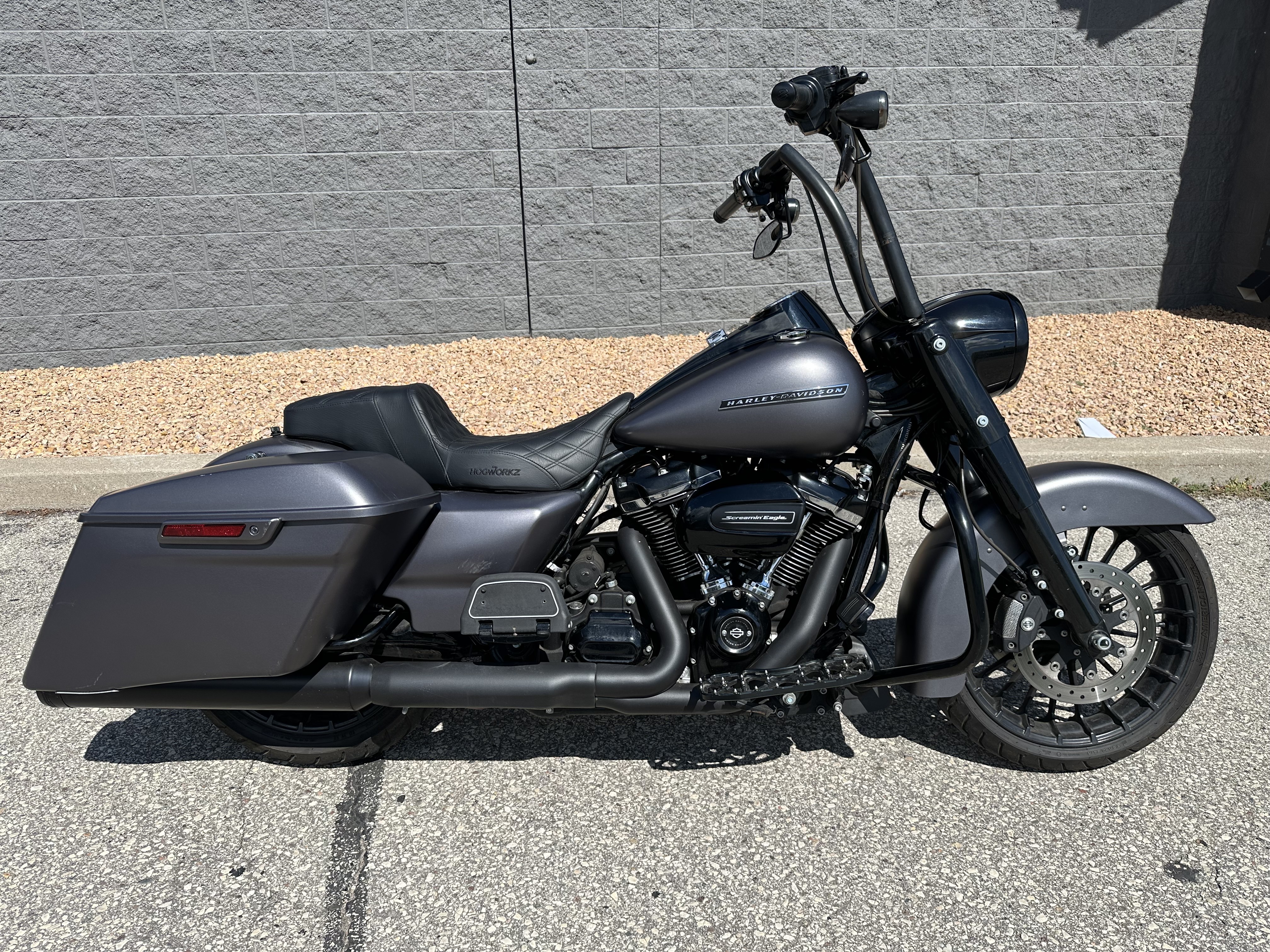 2017 Harley-Davidson Road King® Special 1