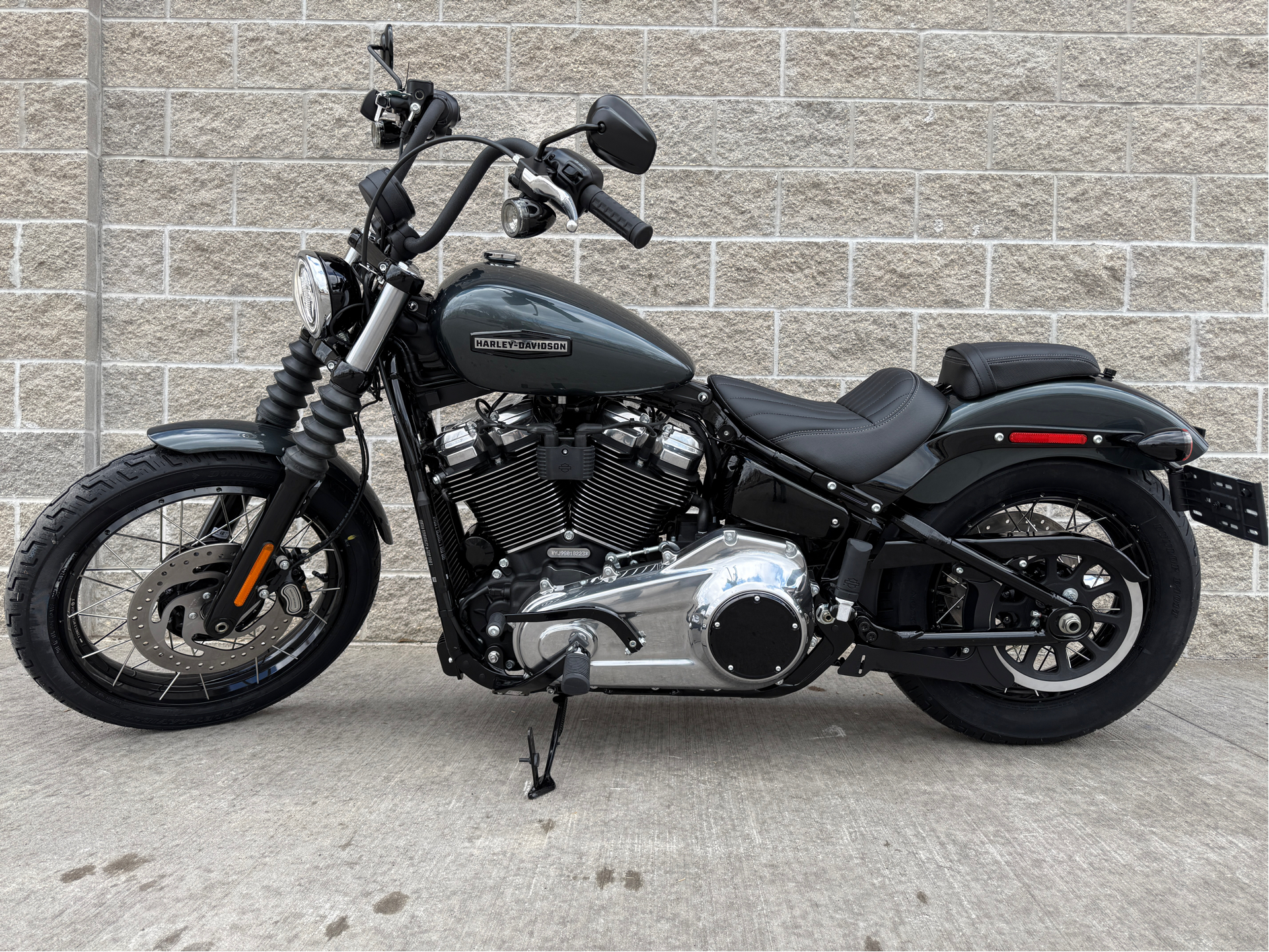 New 2025 Harley-Davidson Street Bob® Motorcycle - Specs