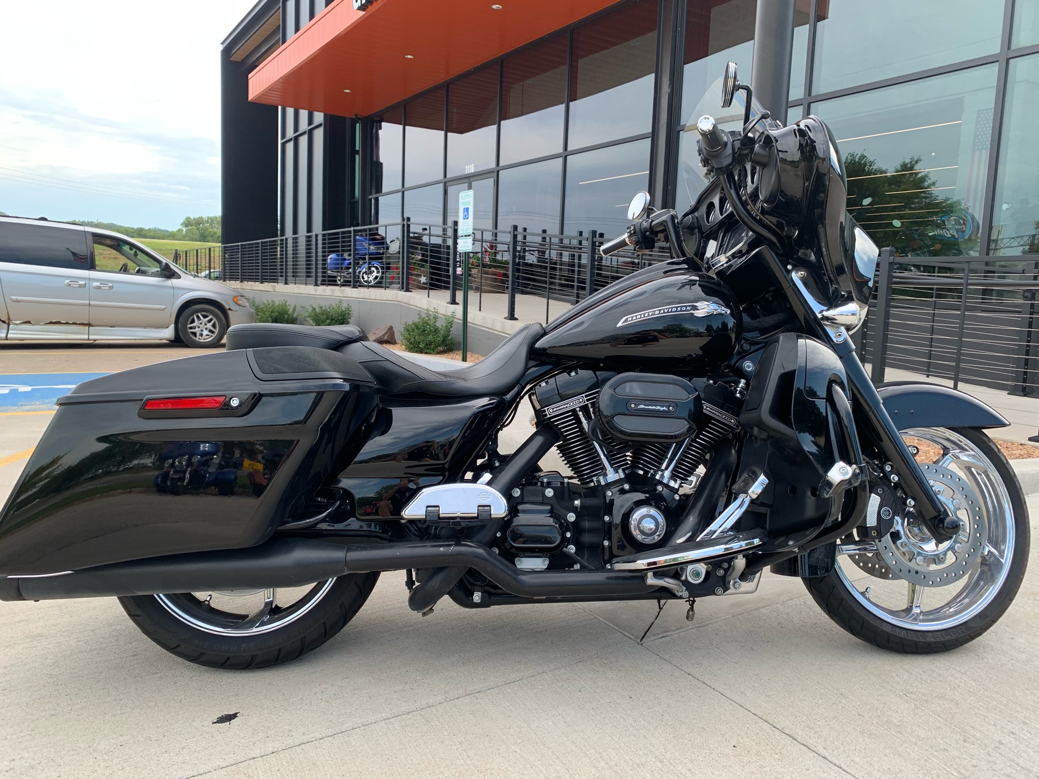 2015 Harley-Davidson CVO Street Glide® 1