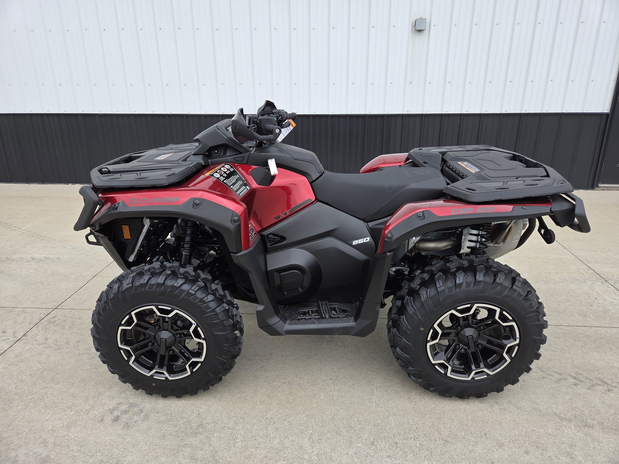 2026 Can-Am™ Outlander XT 850 1