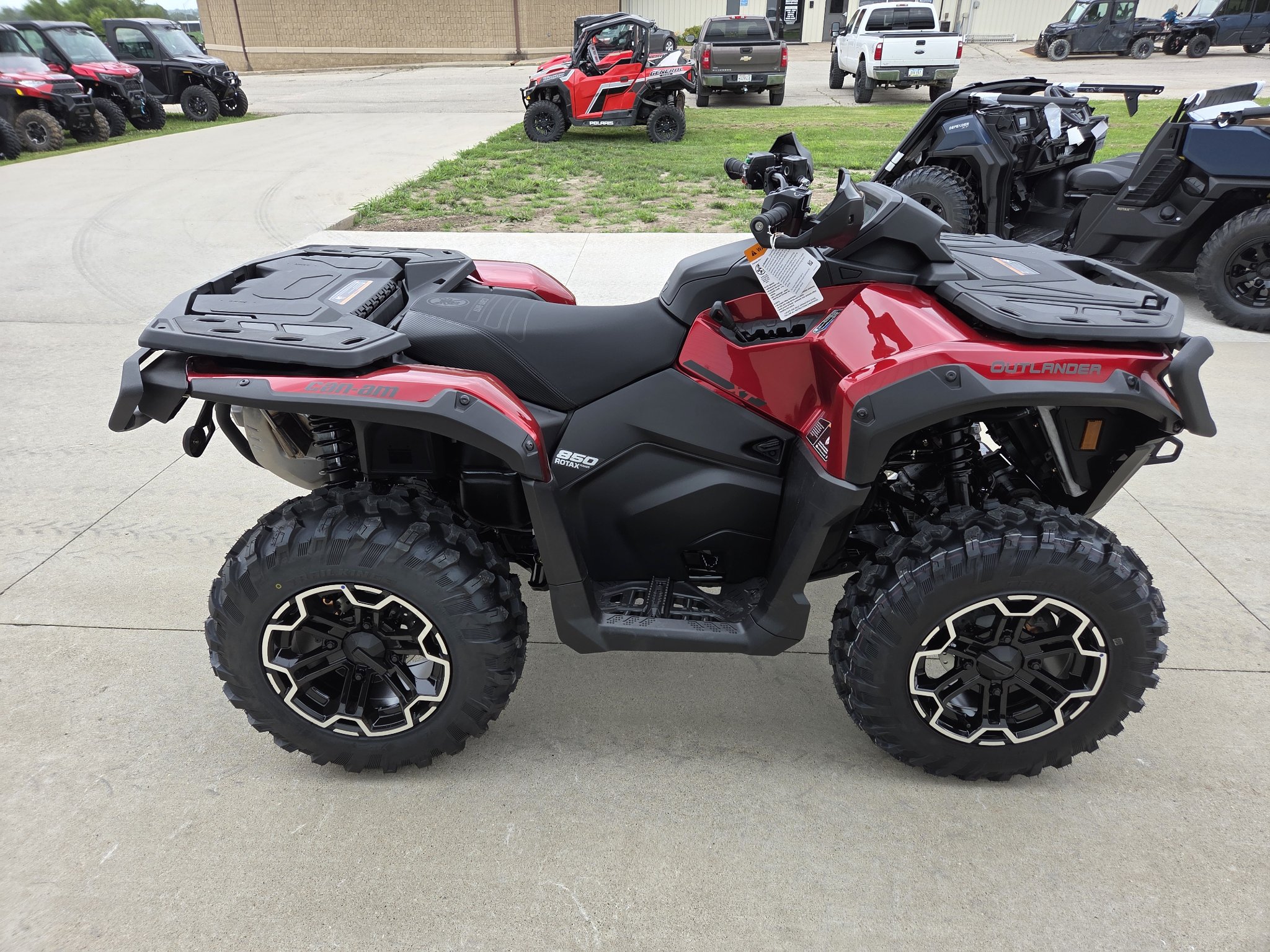 2026 Can-Am™ Outlander XT 850 5