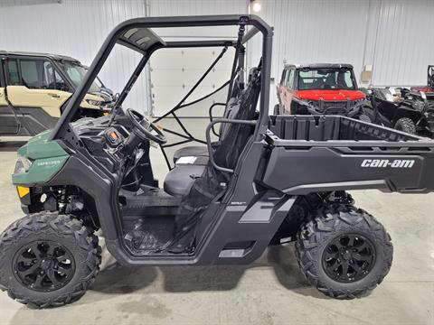 2026 Can-Am Defender DPS HD9 — photo 1 of 6