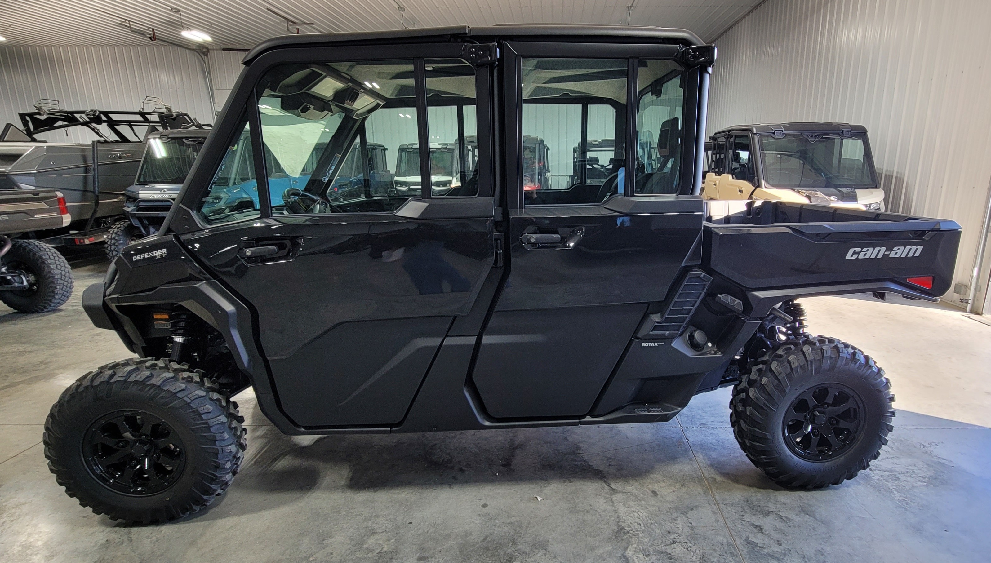 2026 Can-Am™ Defender MAX XT CAB HD11 with 10.25 in. touchscree 1