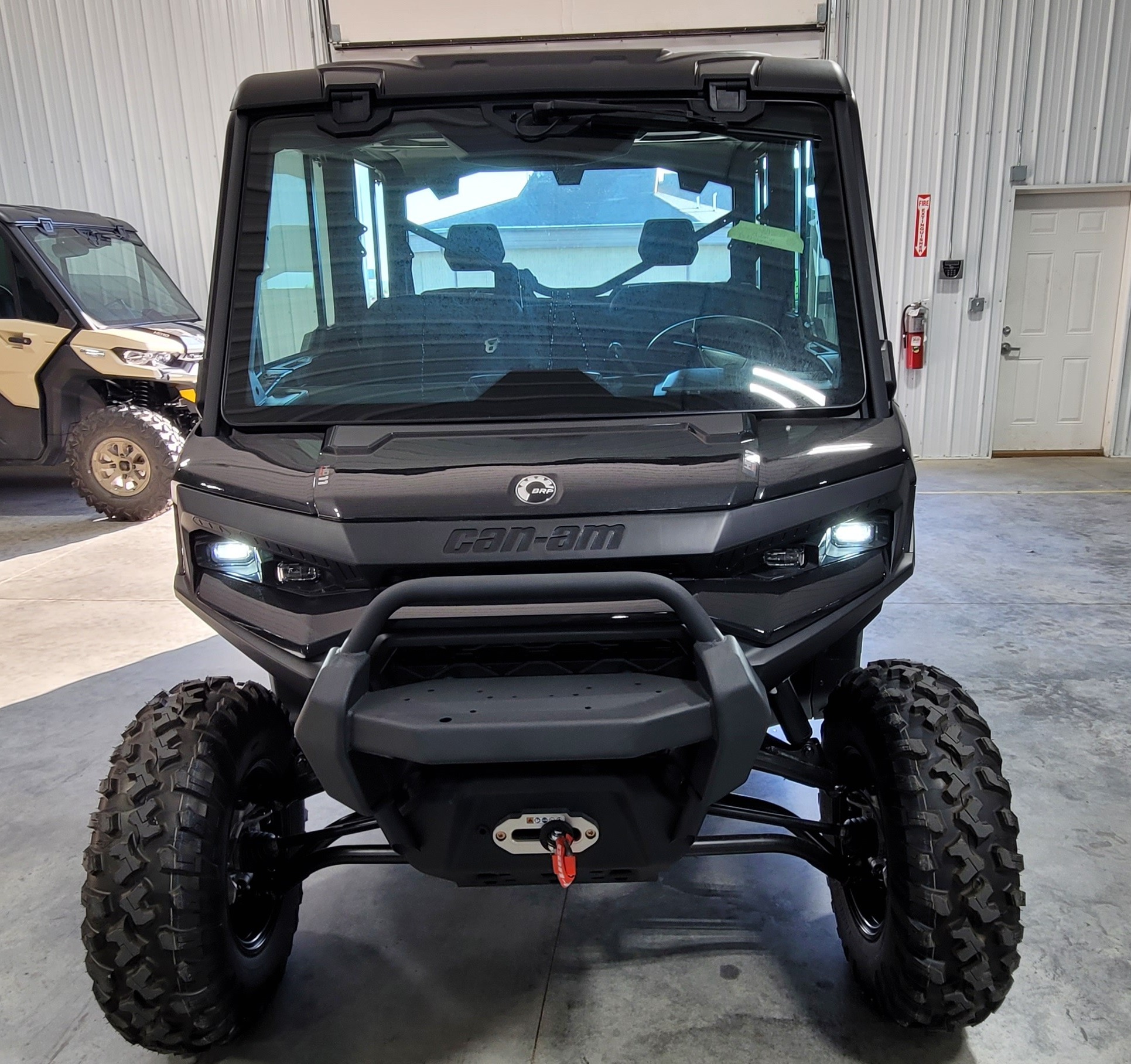 2026 Can-Am™ Defender MAX XT CAB HD11 with 10.25 in. touchscree 3