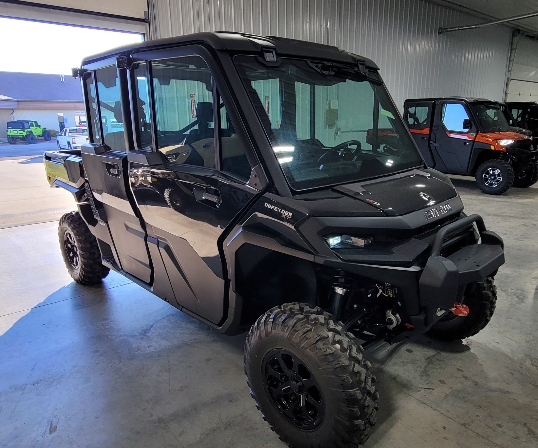 2026 Can-Am™ Defender MAX XT CAB HD11 with 10.25 in. touchscree 4