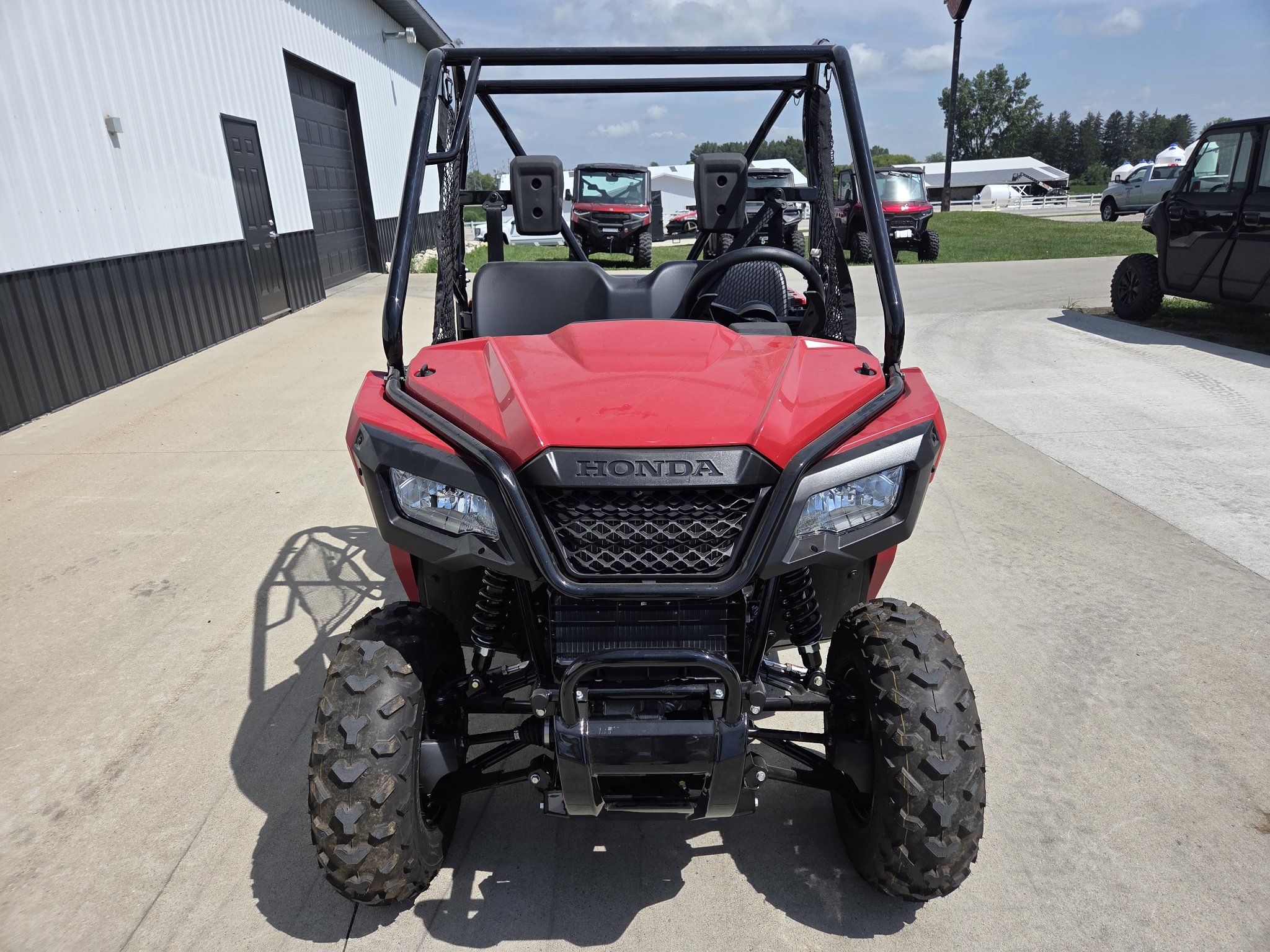 2026 Honda Pioneer 520 3