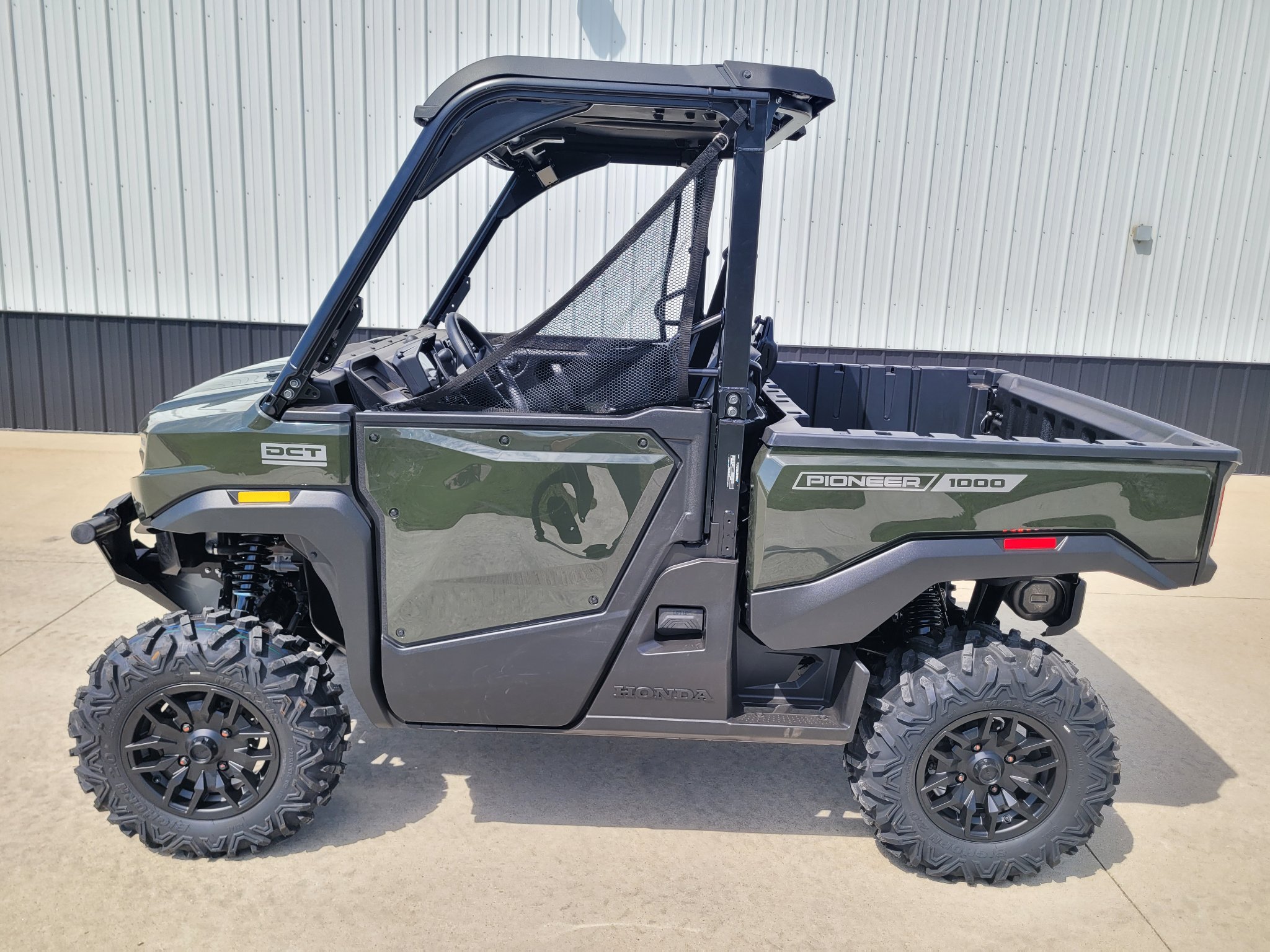 2026 Honda Pioneer 1000 Deluxe 1