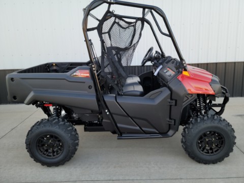 2026 Honda Pioneer 700 Deluxe — photo 1 of 6