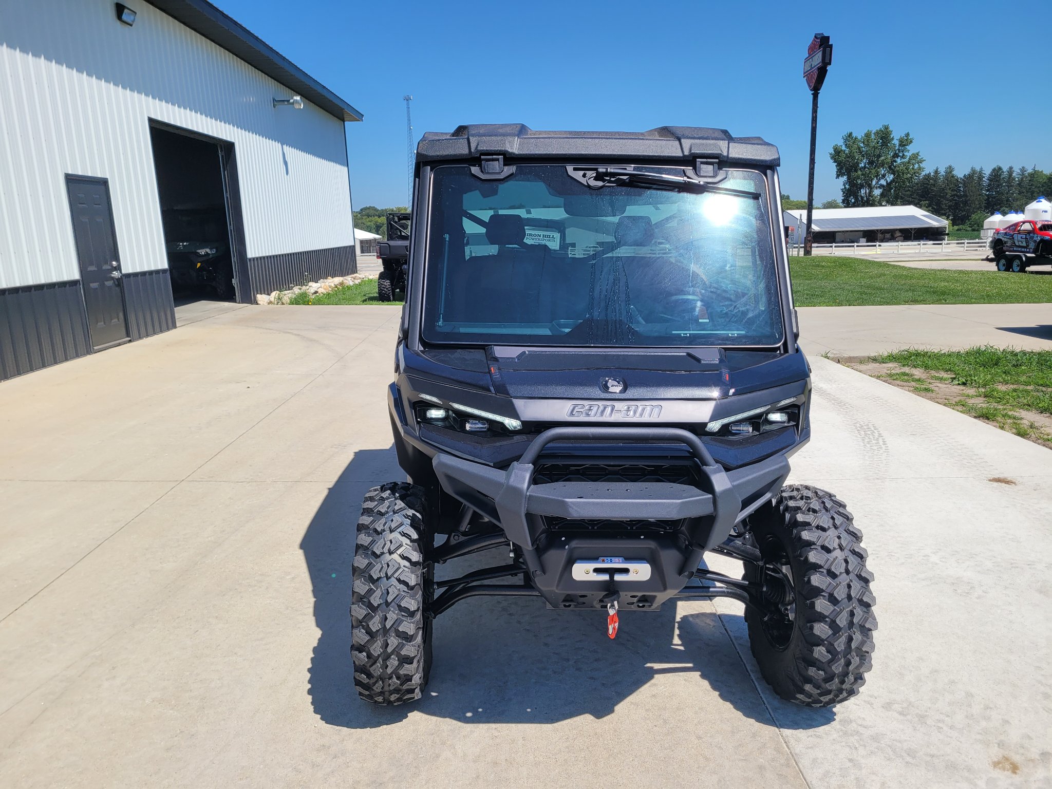 2026 Can-Am™ Defender MAX Lone Star CAB HD11 3