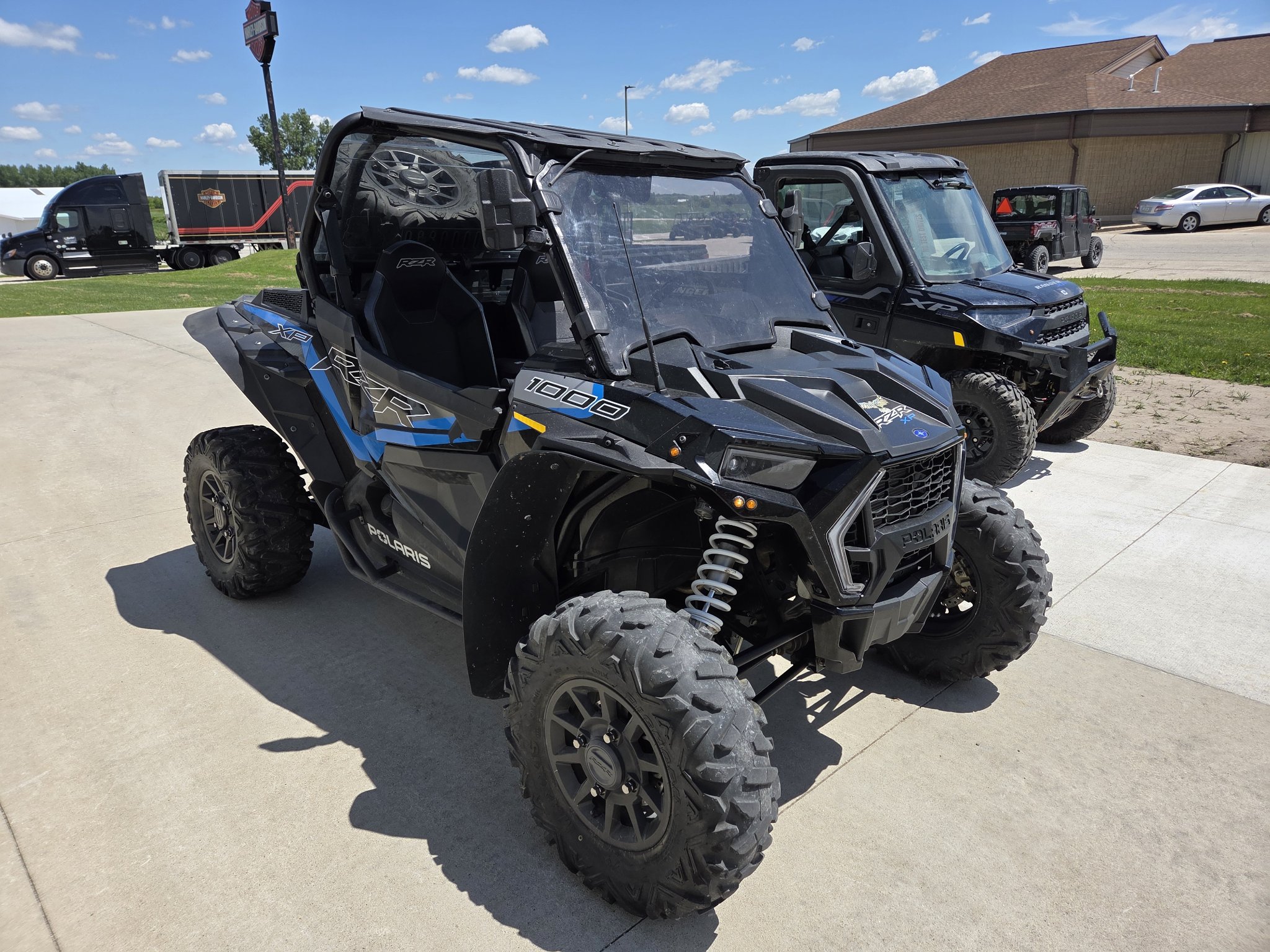 2023 Polaris RZR XP 1000 Ultimate 4