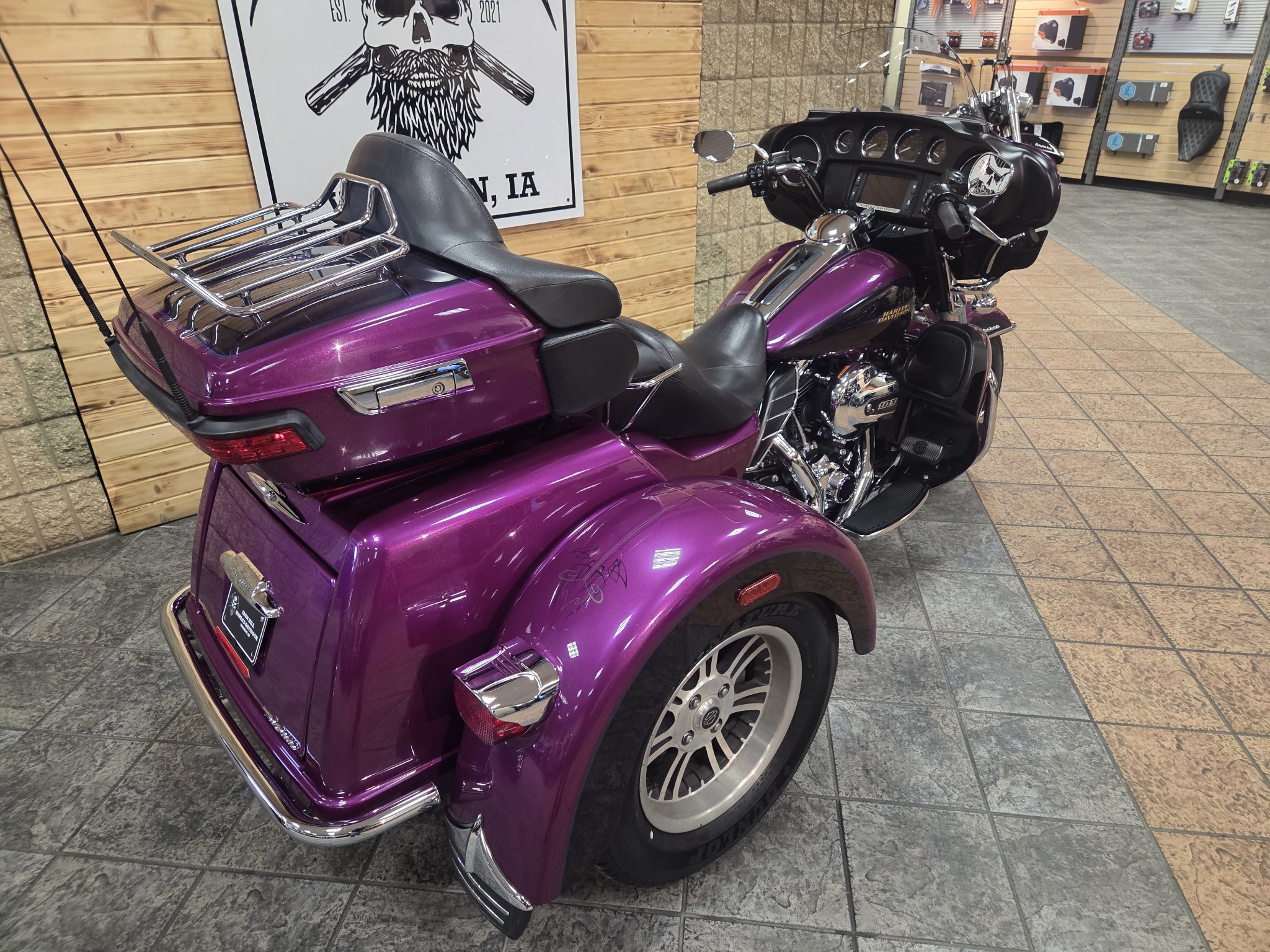 2016 Harley-Davidson Tri Glide® Ultra 7