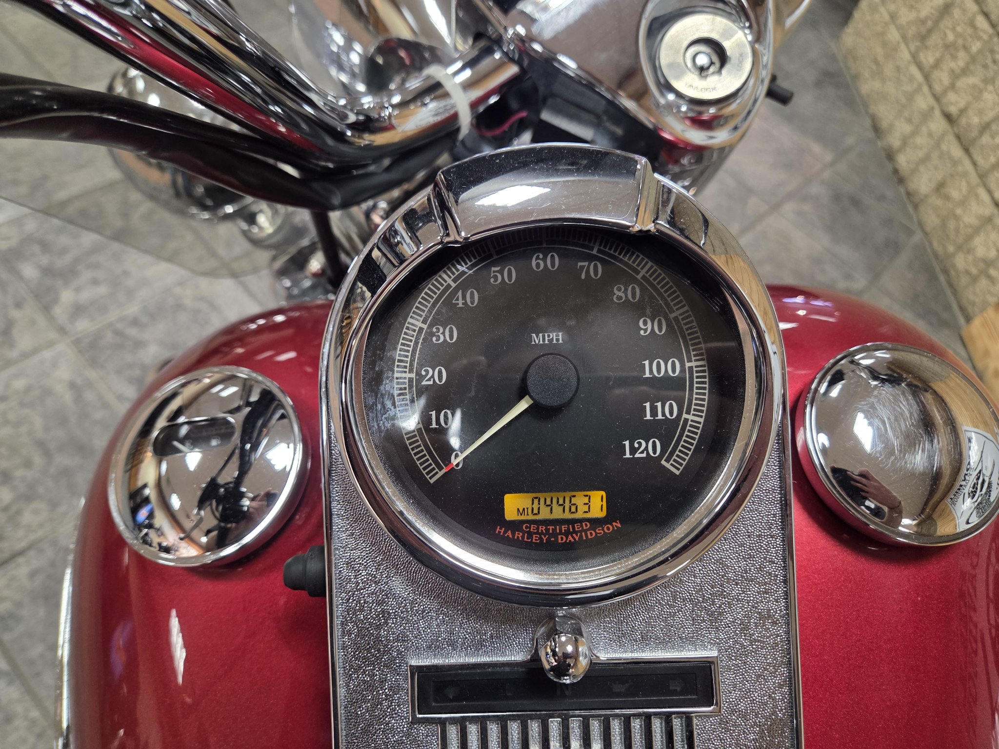 2005 Harley-Davidson FLHRCI Road King® Classic 11