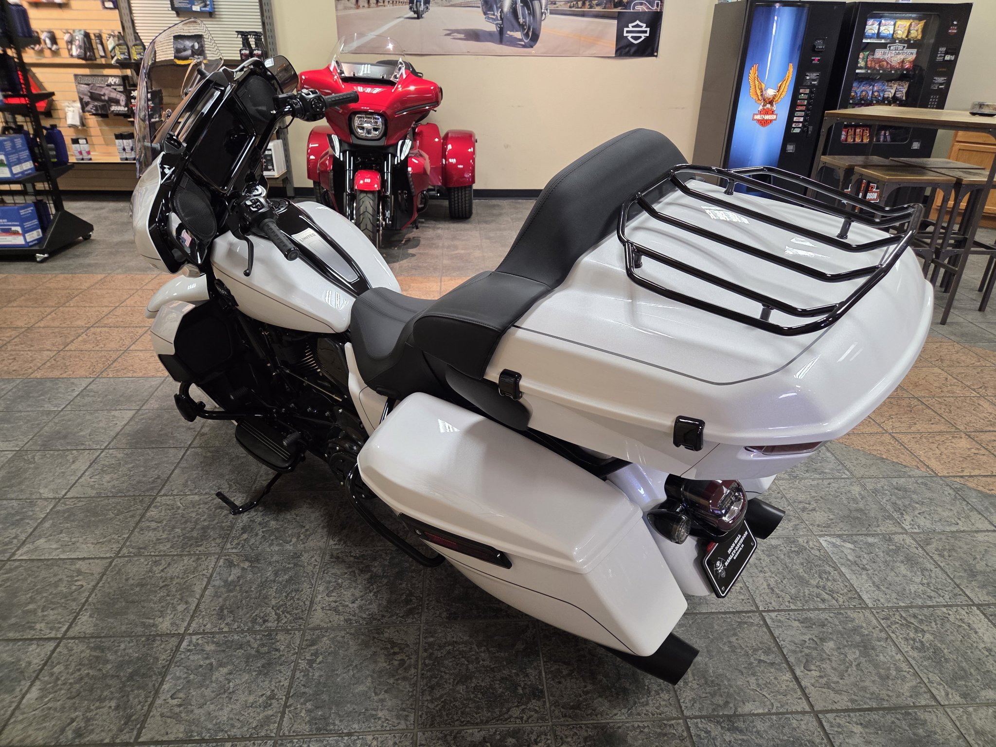 2026 Harley-Davidson Street Glide® Limited 7