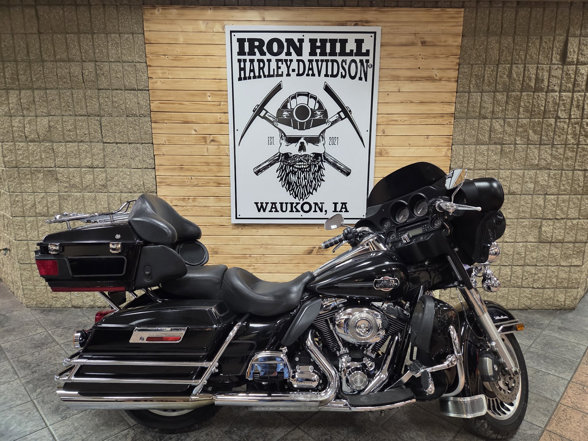 2010 Harley-Davidson Ultra Classic® Electra Glide® Peace Officer Specia for sale 1154789