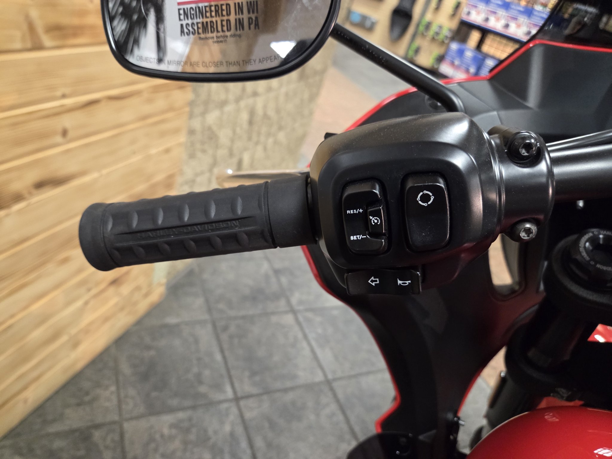 2026 Harley-Davidson Low Rider® ST 10