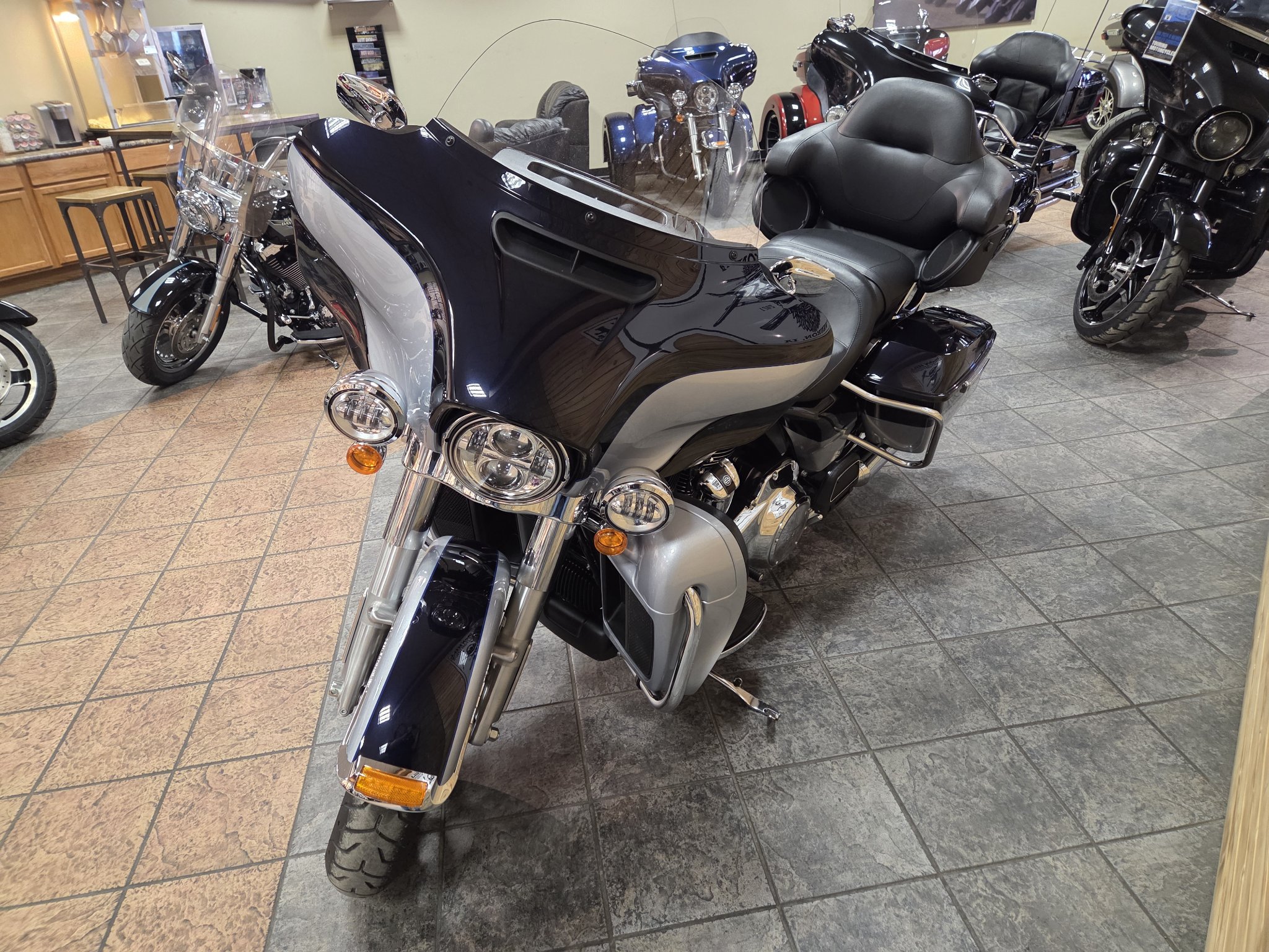 2019 Harley-Davidson Electra Glide® Ultra Classic® 8