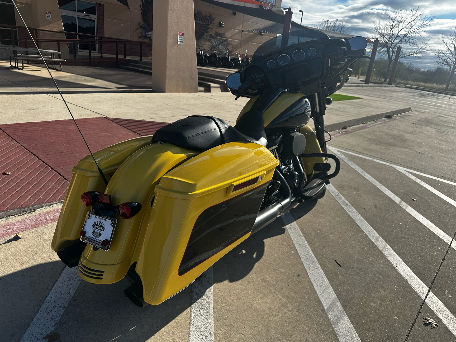 2023 Harley-Davidson Street Glide® Special in San Antonio, Texas - Photo 8