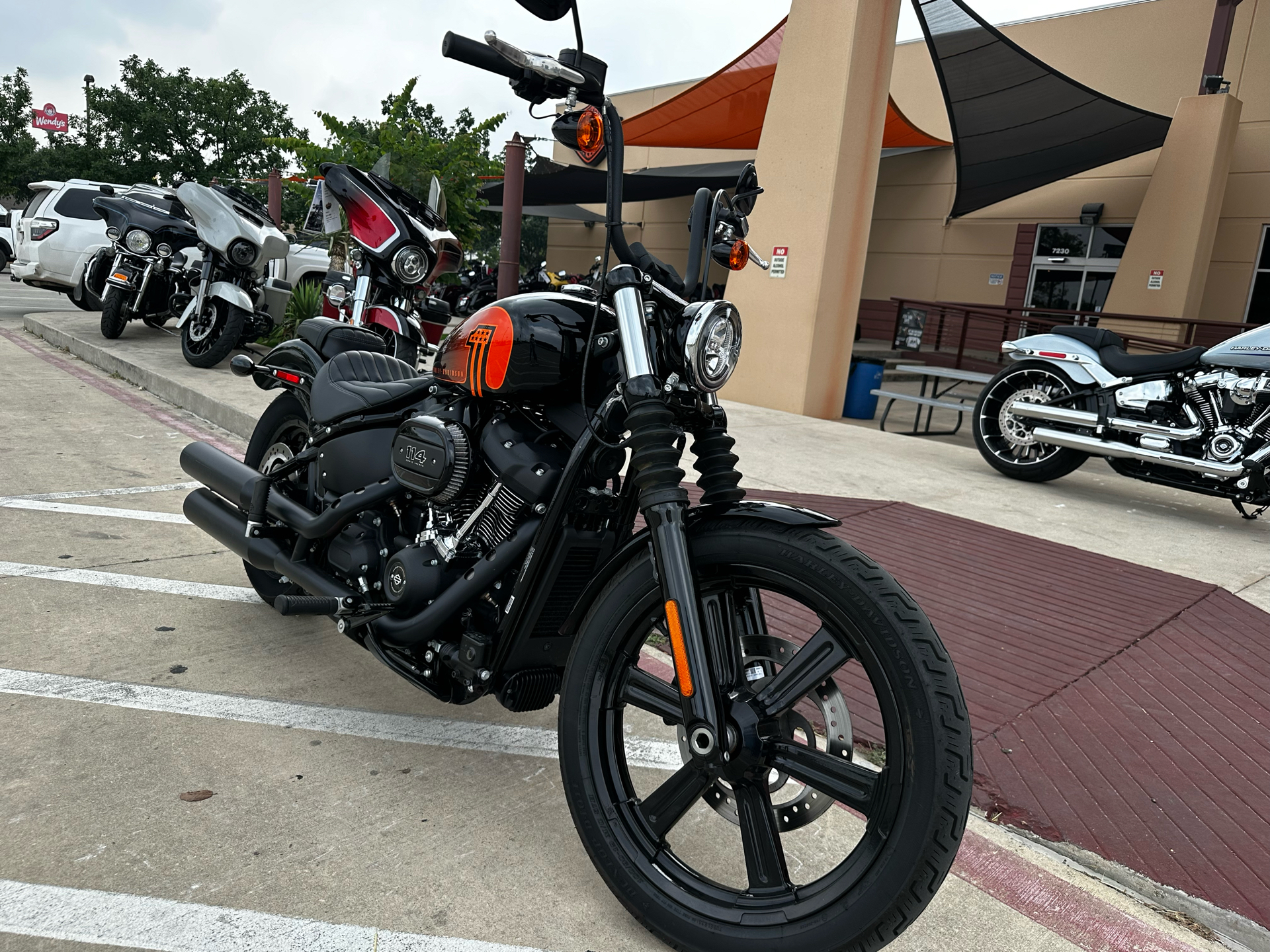 2023 Harley-Davidson Street Bob® 114 in San Antonio, Texas - Photo 2
