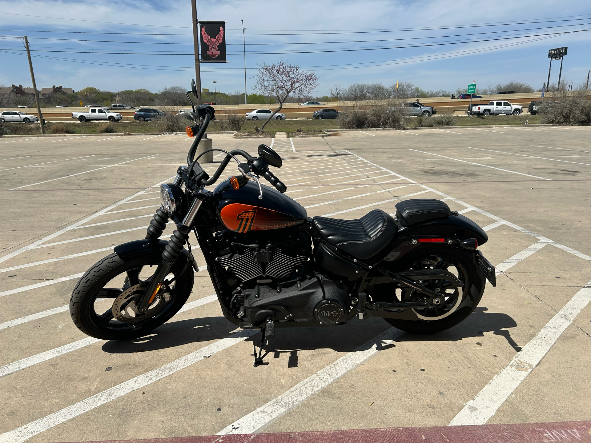 2023 Harley-Davidson Street Bob® 114 in San Antonio, Texas - Photo 5