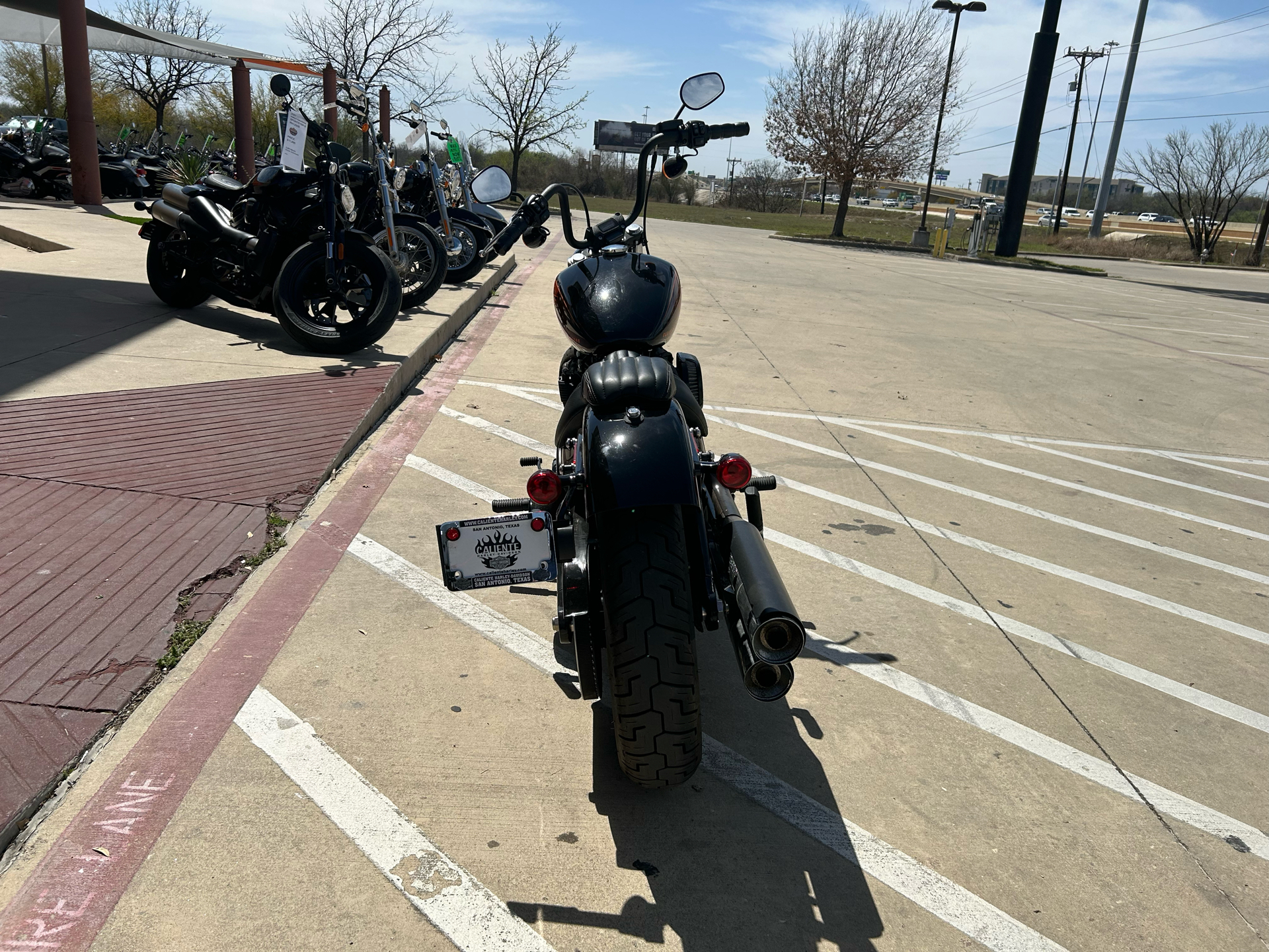 2023 Harley-Davidson Street Bob® 114 in San Antonio, Texas - Photo 7