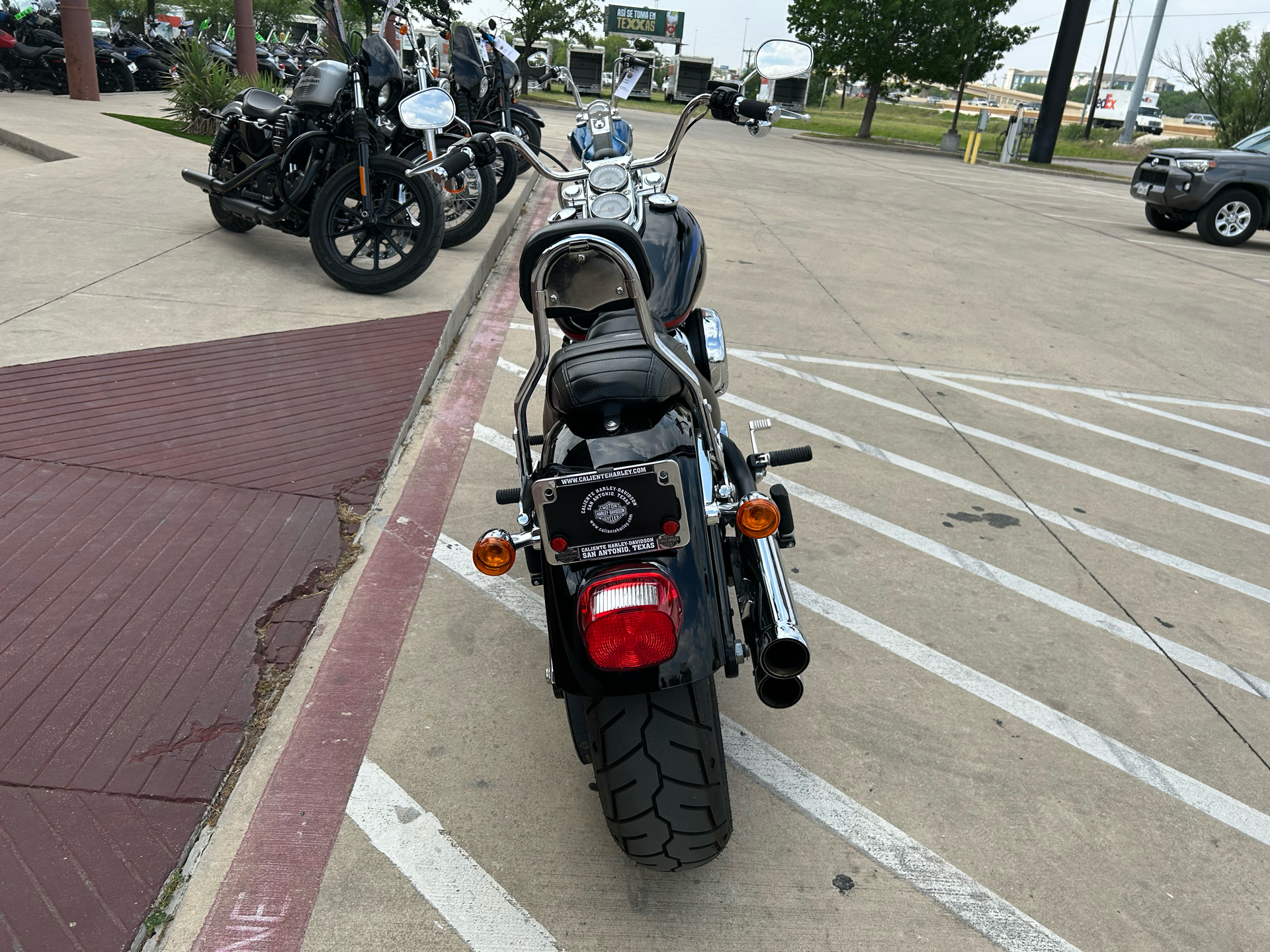 2019 Harley-Davidson Low Rider® in San Antonio, Texas - Photo 7