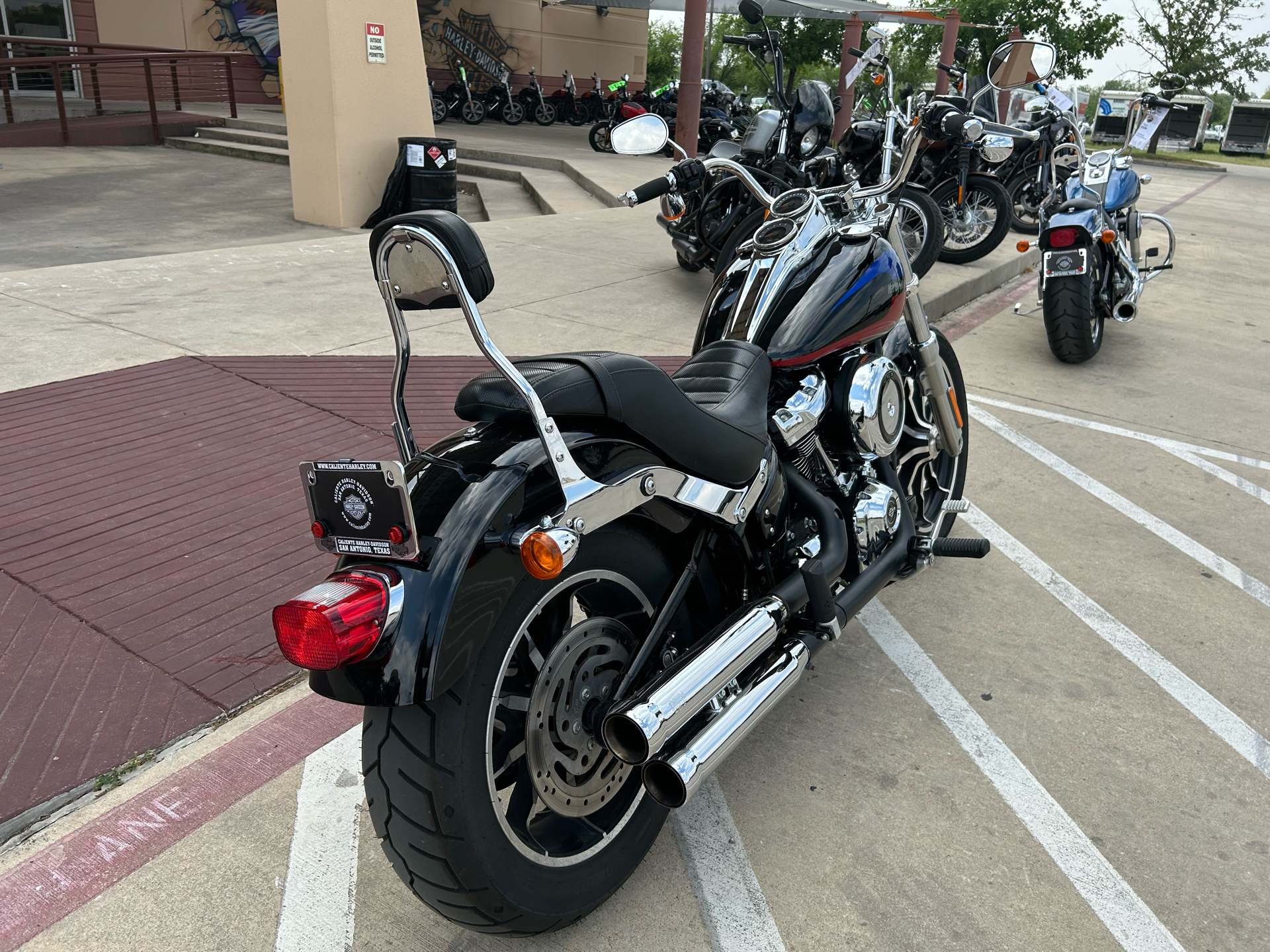2019 Harley-Davidson Low Rider® in San Antonio, Texas - Photo 8