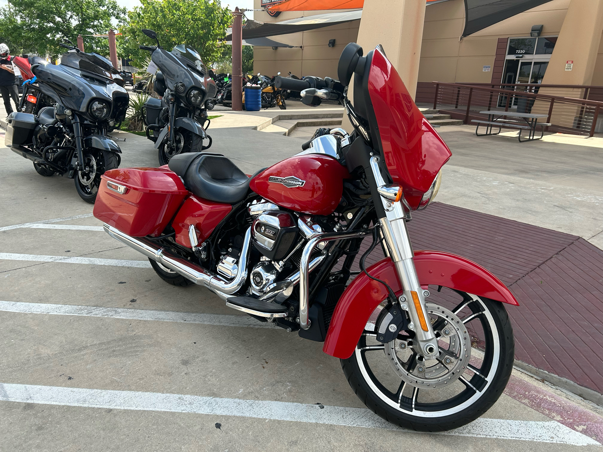 2023 Harley-Davidson Street Glide® in San Antonio, Texas - Photo 2