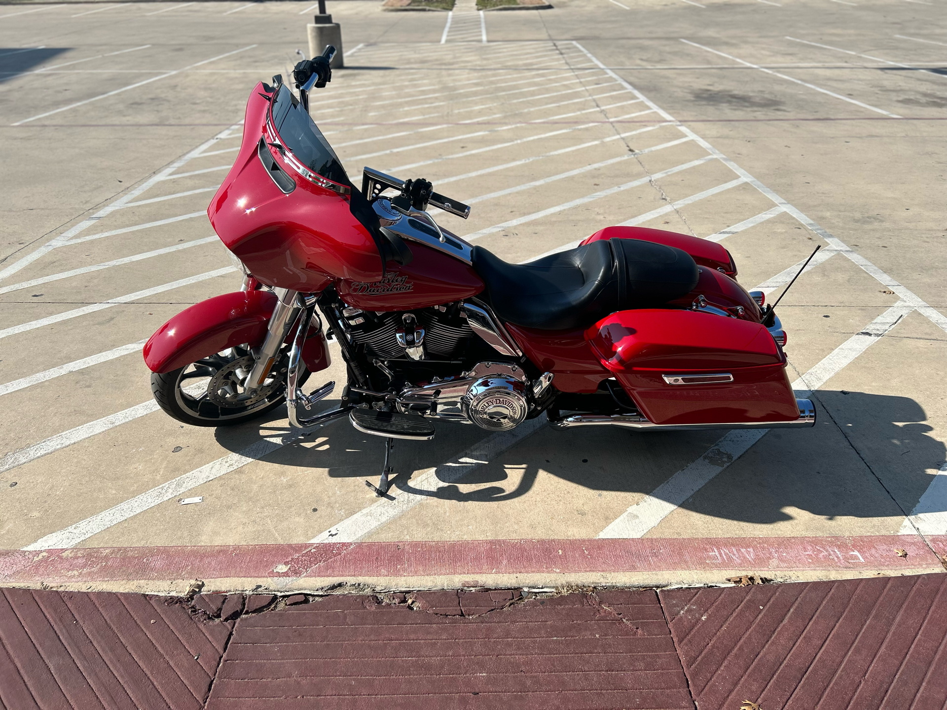 2023 Harley-Davidson Street Glide® in San Antonio, Texas - Photo 5