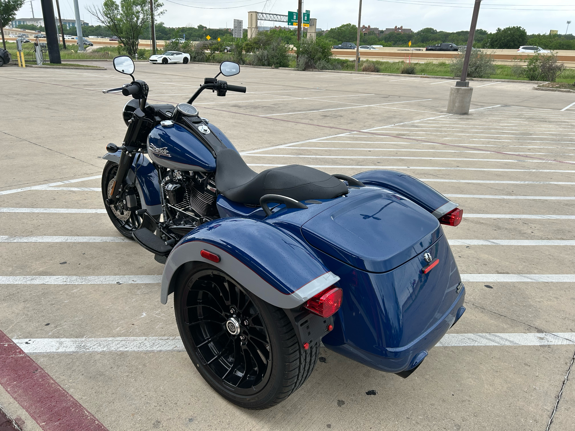 2023 Harley-Davidson Freewheeler® in San Antonio, Texas - Photo 6