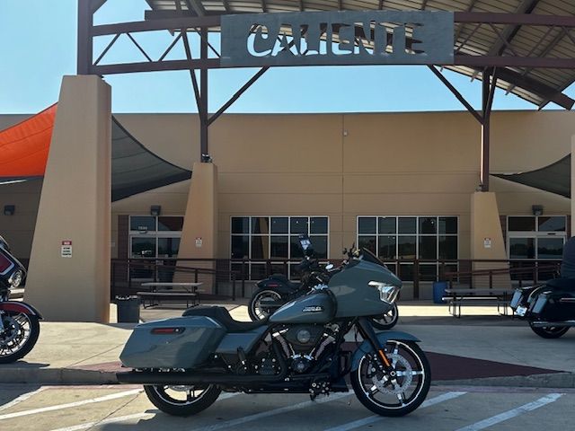 2024 Harley-Davidson Road Glide® 1